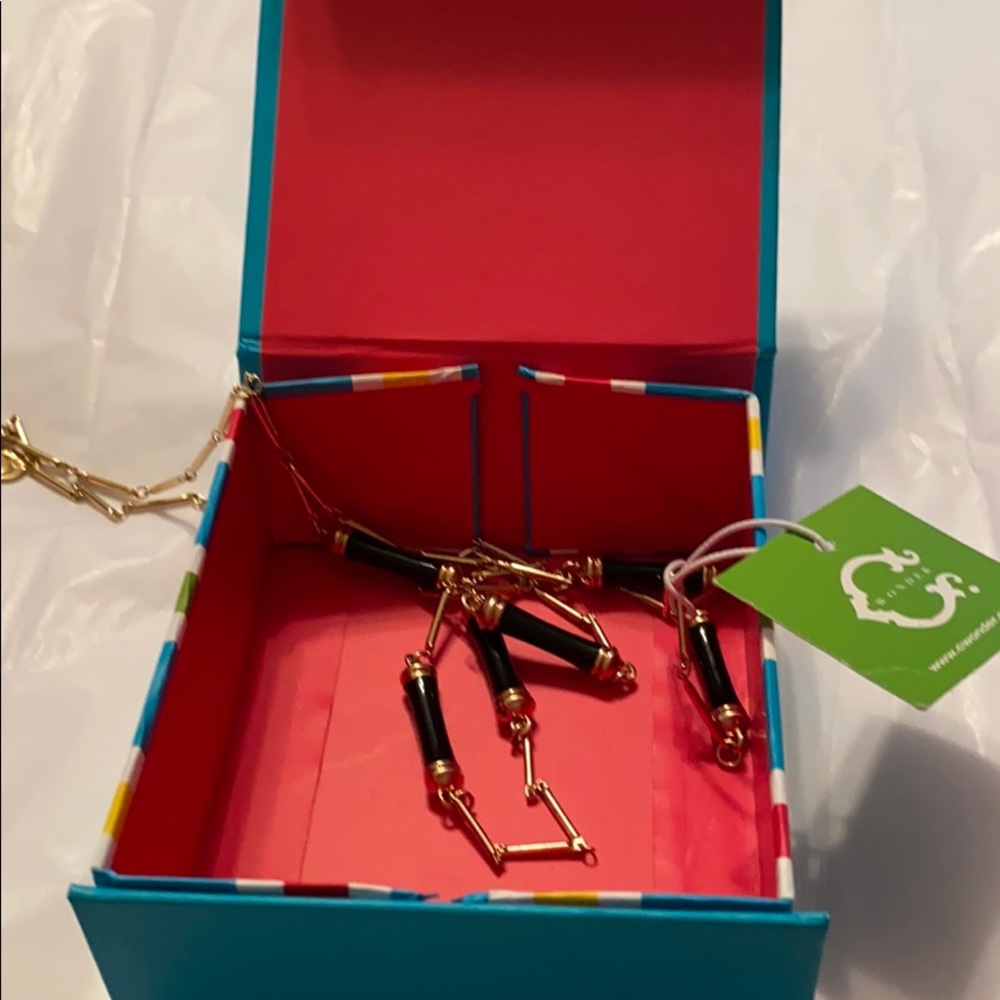 C.Wonder necklace - Picture 6 of 6